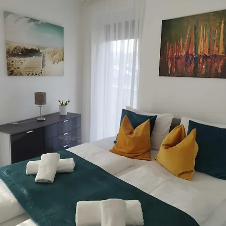 Beach Home Apartman *